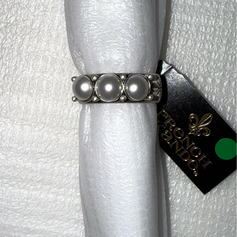 French Kande Silver Pearl Ring